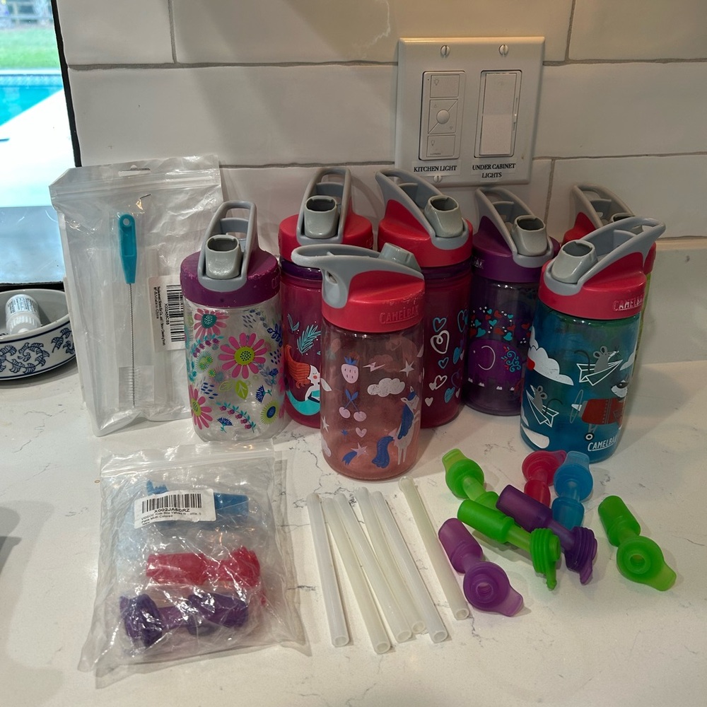 Camelbak Eddy Kids Water Bottles - Set of 7 and NEW extra bite valves and straws